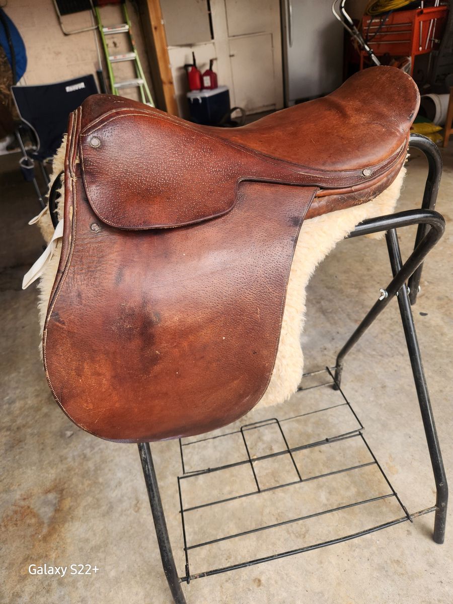 All purpose 19"  english saddle
