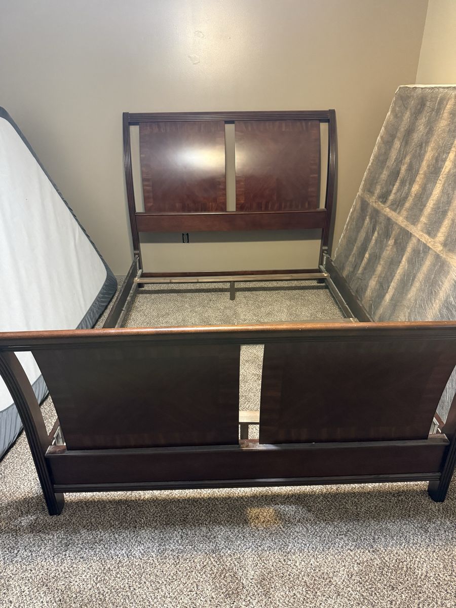Traditional Dark Wood Sleigh Bed Frame with Mattress & Box Spring