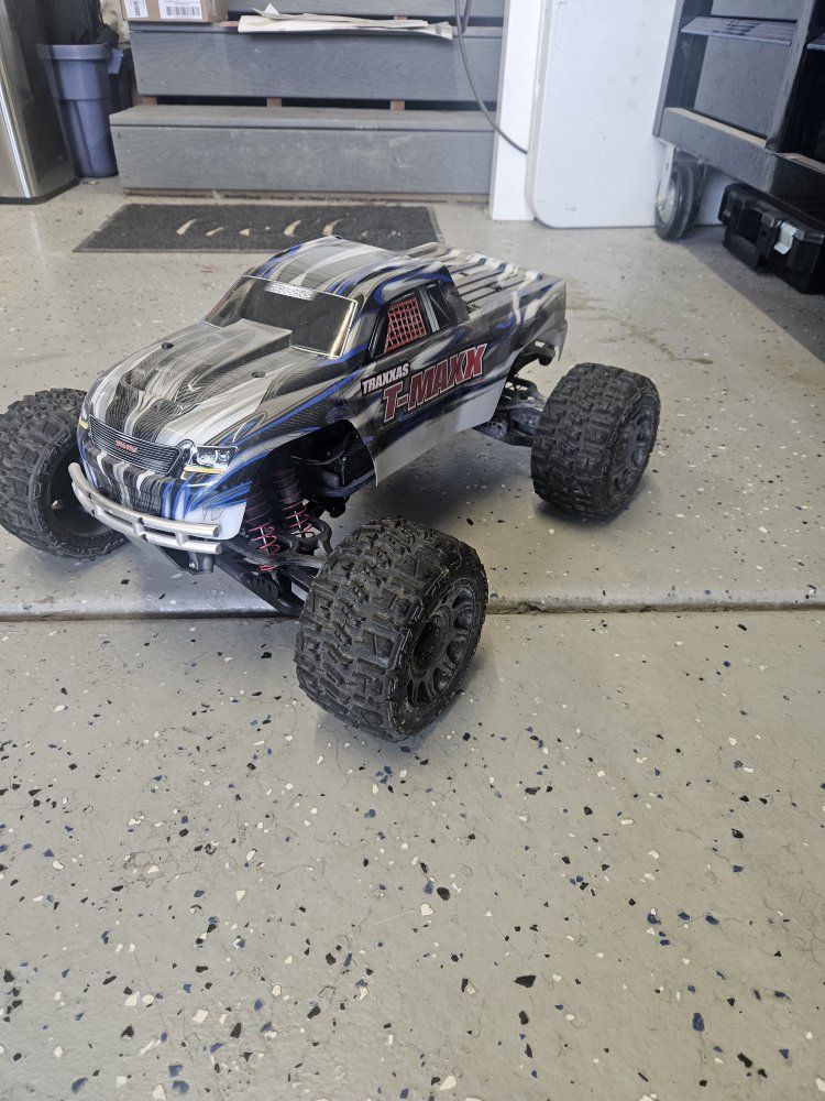 Traxxas TRX 3.3 Nitro T-Maxx