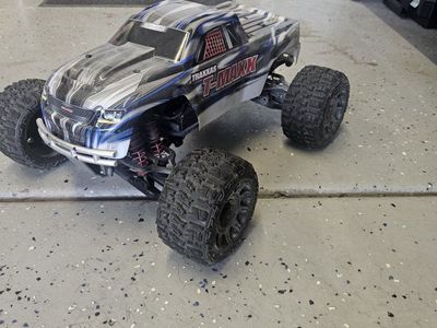 Traxxas TRX 3.3 Nitro T-Maxx