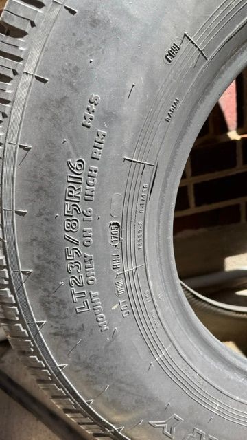 LT 235/85R16