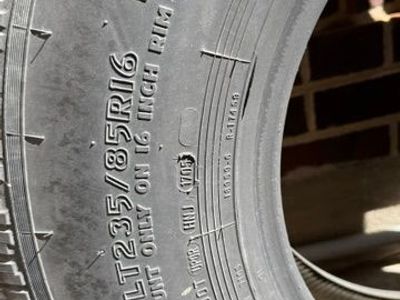 LT 235/85R16