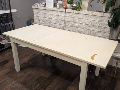 free kitchen table with 2 leafs