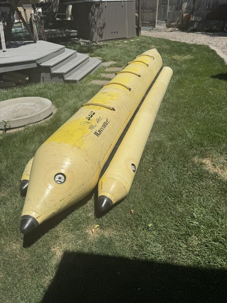 Bannanna Boat Towable Inflatable Five Person Tube