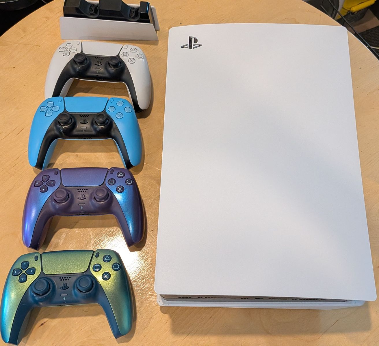 Playstation 5 Disc Edition Bundle-4 Controllers-Charging Dock $550 OBO