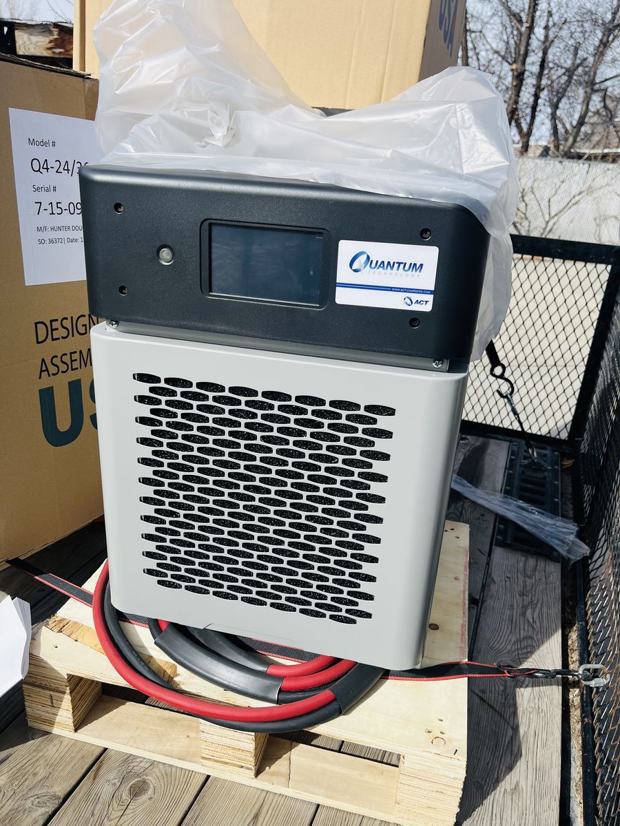 Industrial Forklift Battery Charger – ACT Quantum Q4 – 150A – 480V 3-Phase