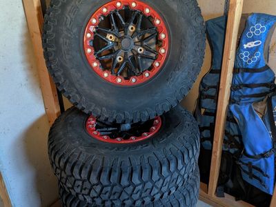 KRX 1000 beadlock wheels and tires