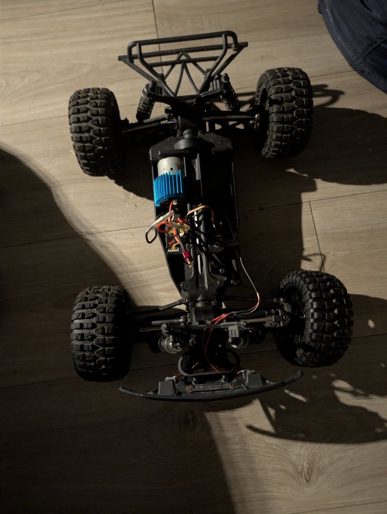 Enoze 9200E Racing Team RC Car 1:10 Scale 4WD High-Speed Off-Road Remote Control Buggy