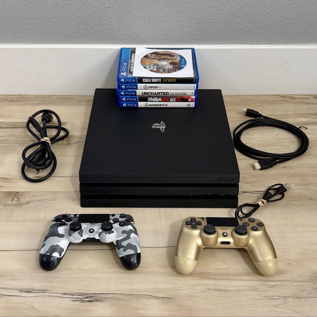 PS4 Pro 1TB Bundle OEM