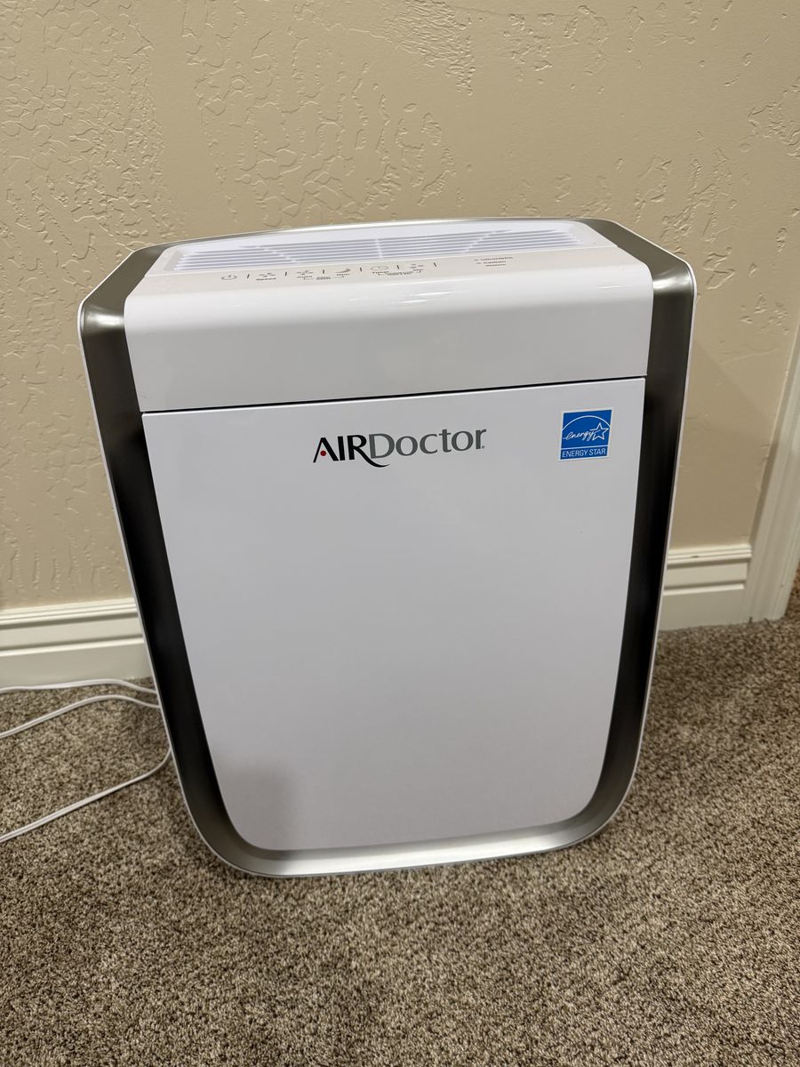 Air Doctor Air Purifier  AD3000.  AirDoctor