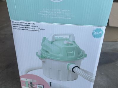WeR memory keepers mold press wet/dry vacuum - brand new. Retails for $120 - selling for $75 obo. Pick up in Provo.