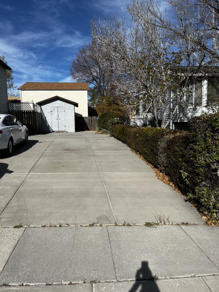 MONTHLY PARKING RENTAL SPACE