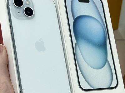 iPhone 15 128GB - Unlocked