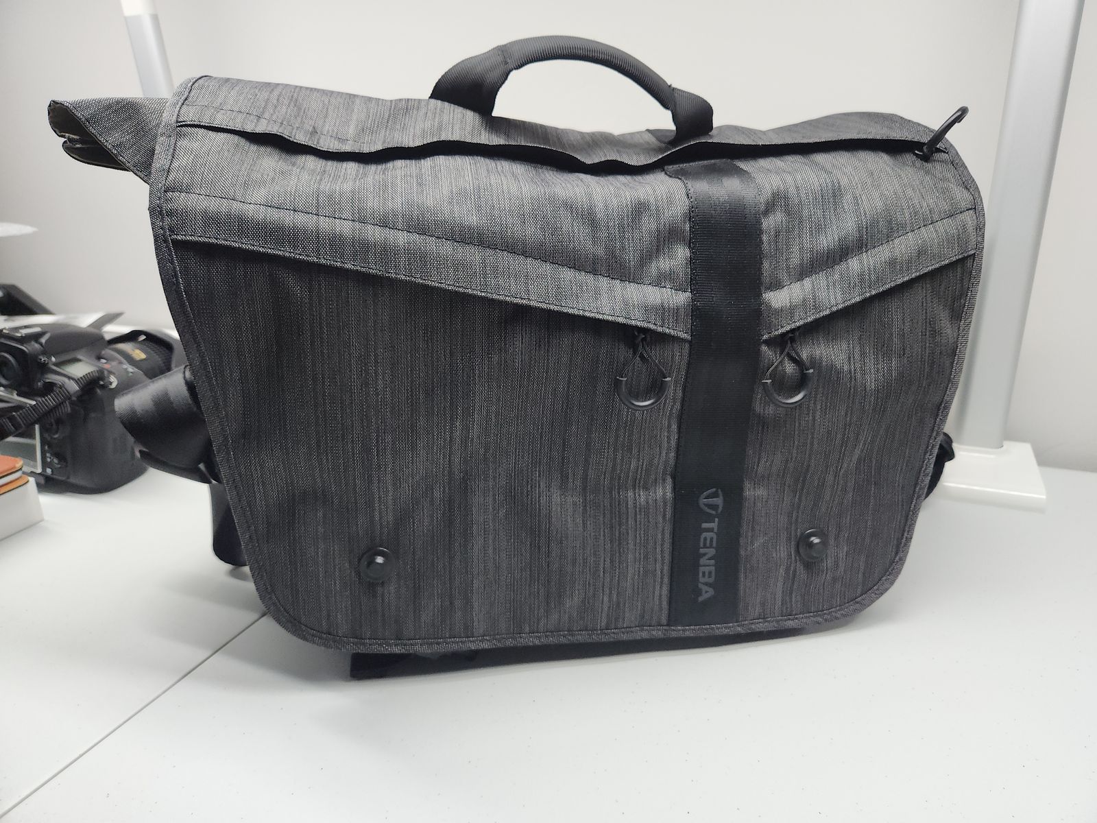 Tenba Messenger 15 Bag