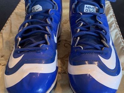 Nike Baseball Cleats Size 9.5