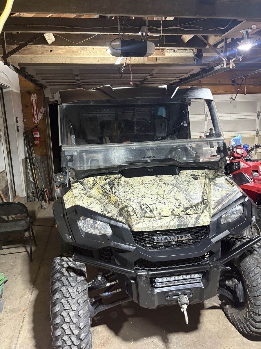 2016 Honda pioneer 1000 eps