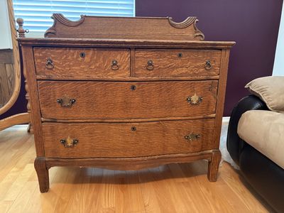 Chest of drawers