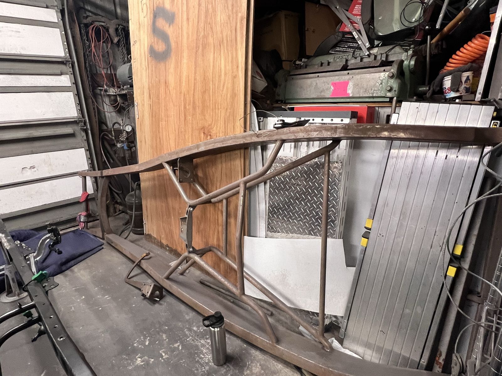 Main image 8