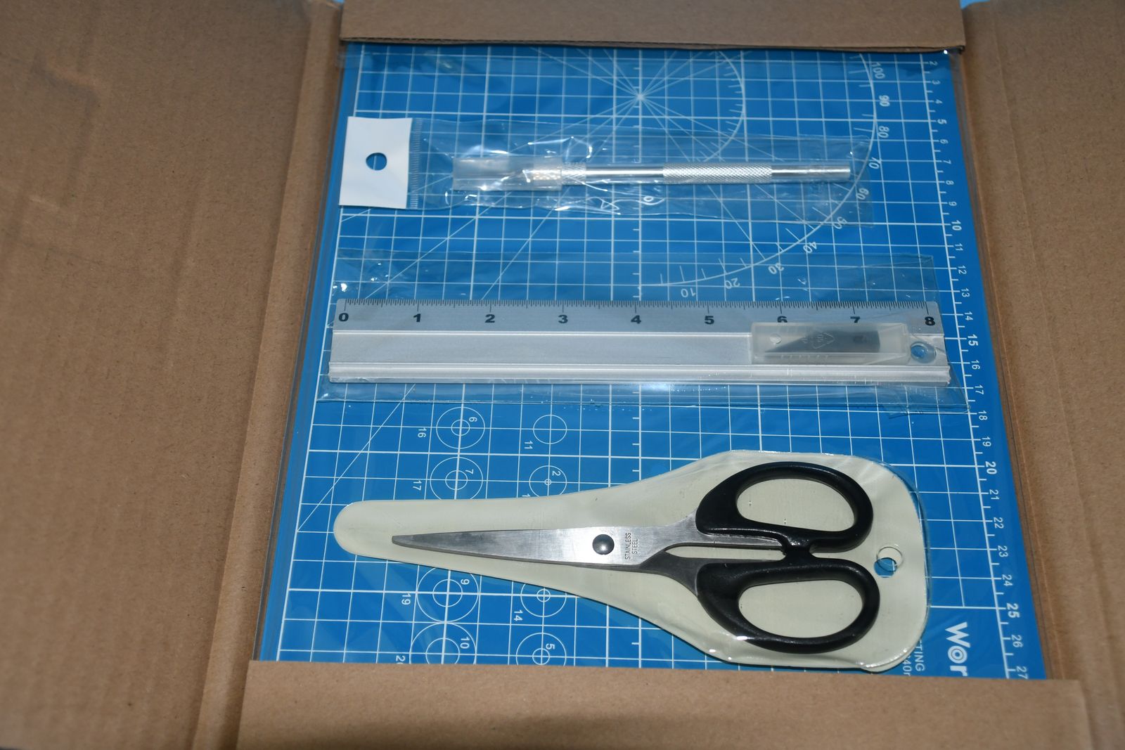NEW CRAFTING SET ~ SELF HEALING CUTTING MAT, ALUMINUM RULER, CRAFT KNIFE, STAINLESS STEEL SCISSORS ~ SCRAPBOOKING