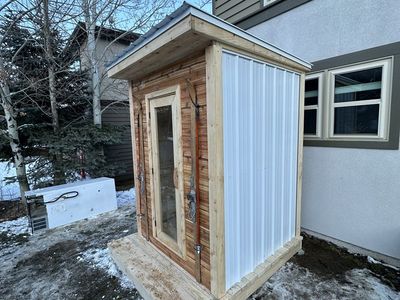 CUSTOM CHRISTMAS SAUNA