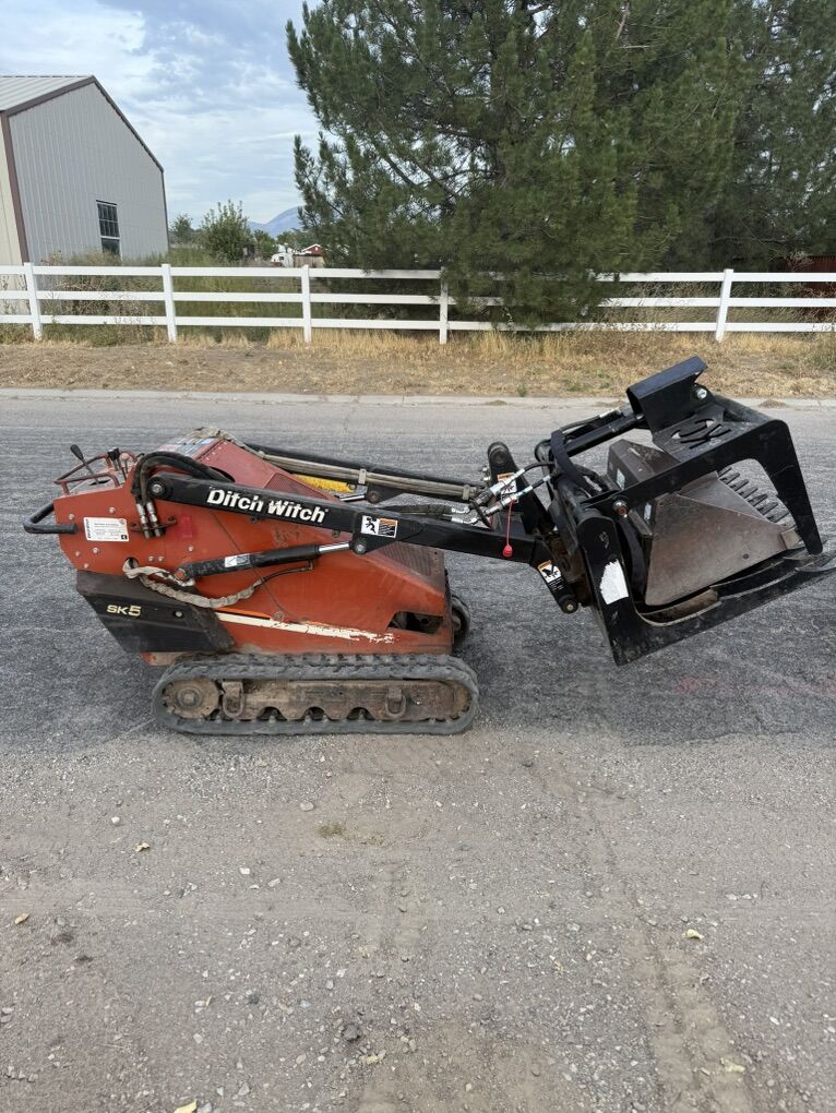 Dingo Mini Skid Steer For Rent