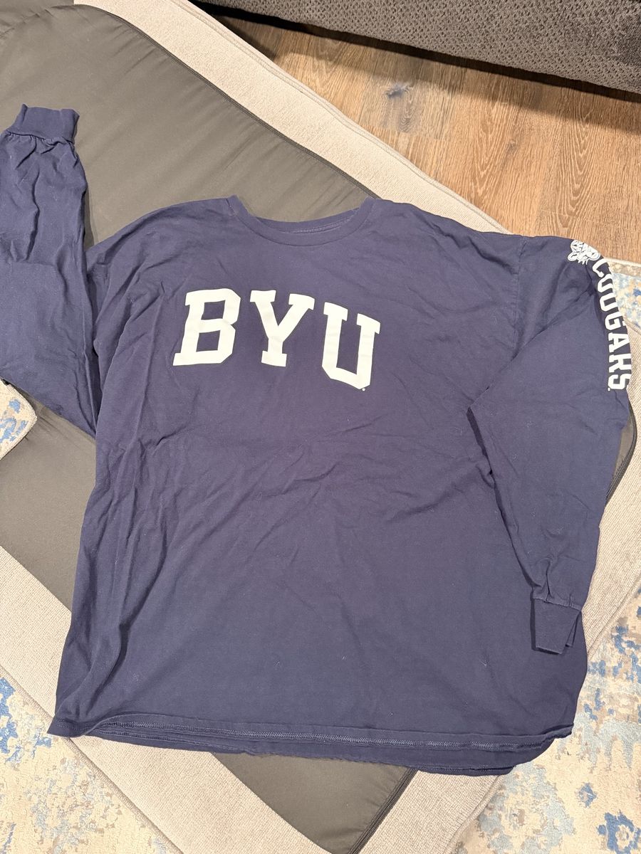 BYU Cougars Fan Apparel Lot - Long Sleeve & Short Sleeve T-Shirts