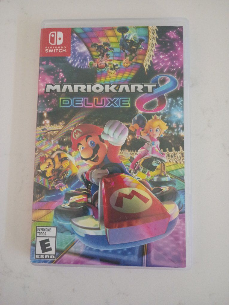 Nintendo Switch Mario Kart 8 Deluxe Game with Case