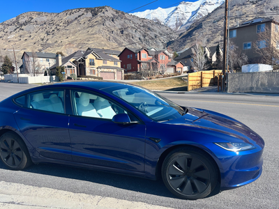 2025 Tesla Model 3 Long Range