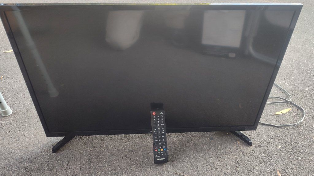 Main image 2
