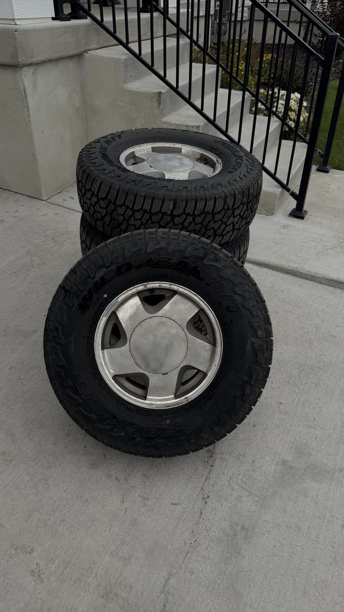 Chevy Silverado 1500 Tahoe Rims and Tires 265/75R16 Falken