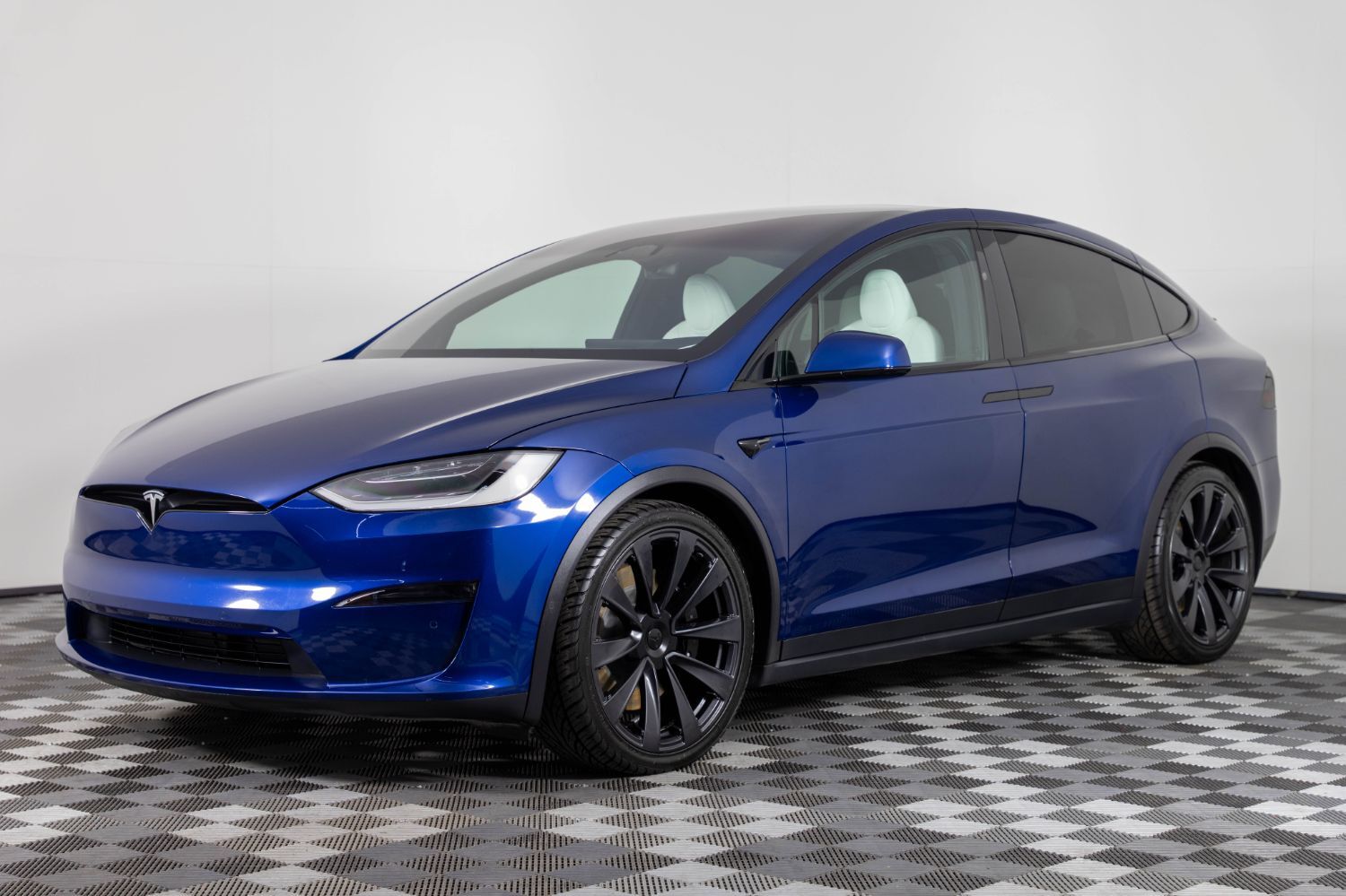 2023 Tesla Model X Plaid