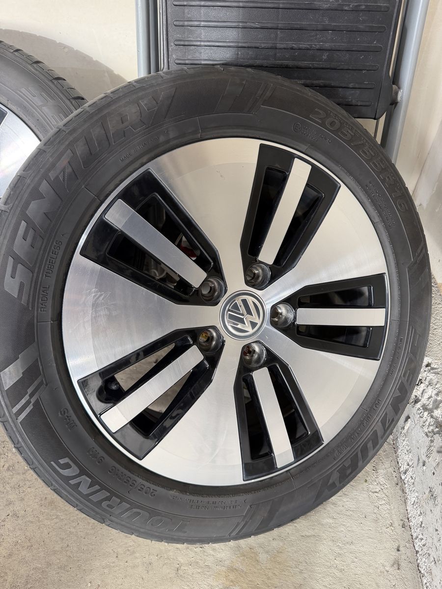 205/55R16 Volkswagen e-Golf wheels/tires