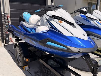 2023 Yamaha FX HO and 2023 VX Limited WaveRunners Jet Ski Blue/White Excellent Condition