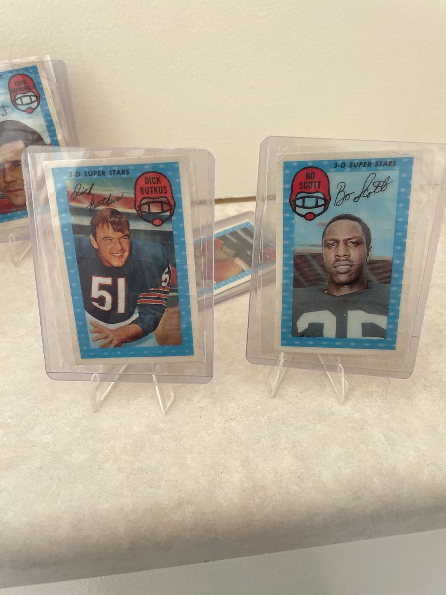 Vintage 3-D Super Stars Football Trading Cards: Dick Butkus & Bo Scott - NFL Collectibles