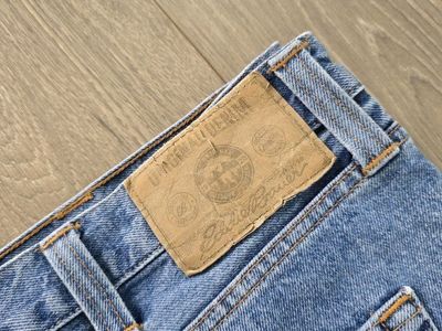 Eddie Bauer Men's 38 x 30 Medium Blue Denim Jeans Original Denim