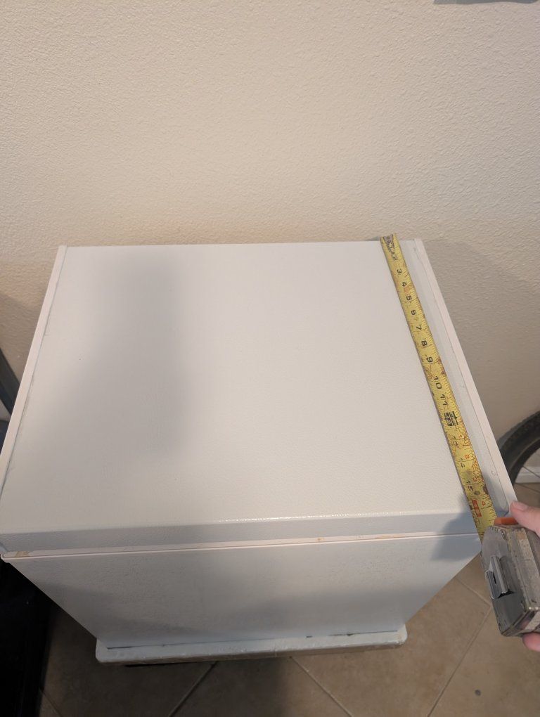 Main image 6
