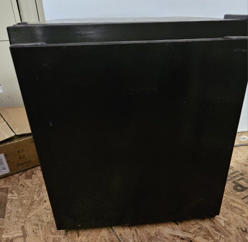 Main image 2