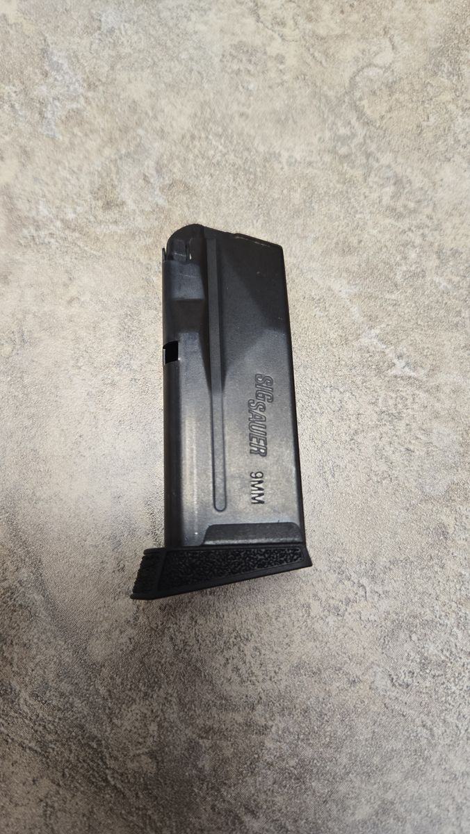 Sig Sauer P365 9mm 10 round magazine - w/ Pinky extender