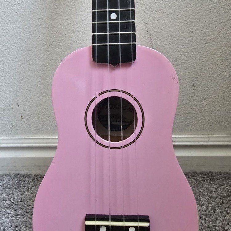 Diamond Head DU-110 Rainbow Soprano Ukulele