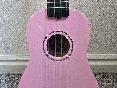 Diamond Head DU-110 Rainbow Soprano Ukulele