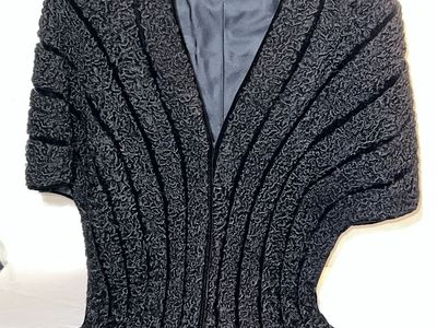 Robert Wallace San Francisco Vintage Black Textured Velvet Bolero Shrug - Excellent Condition