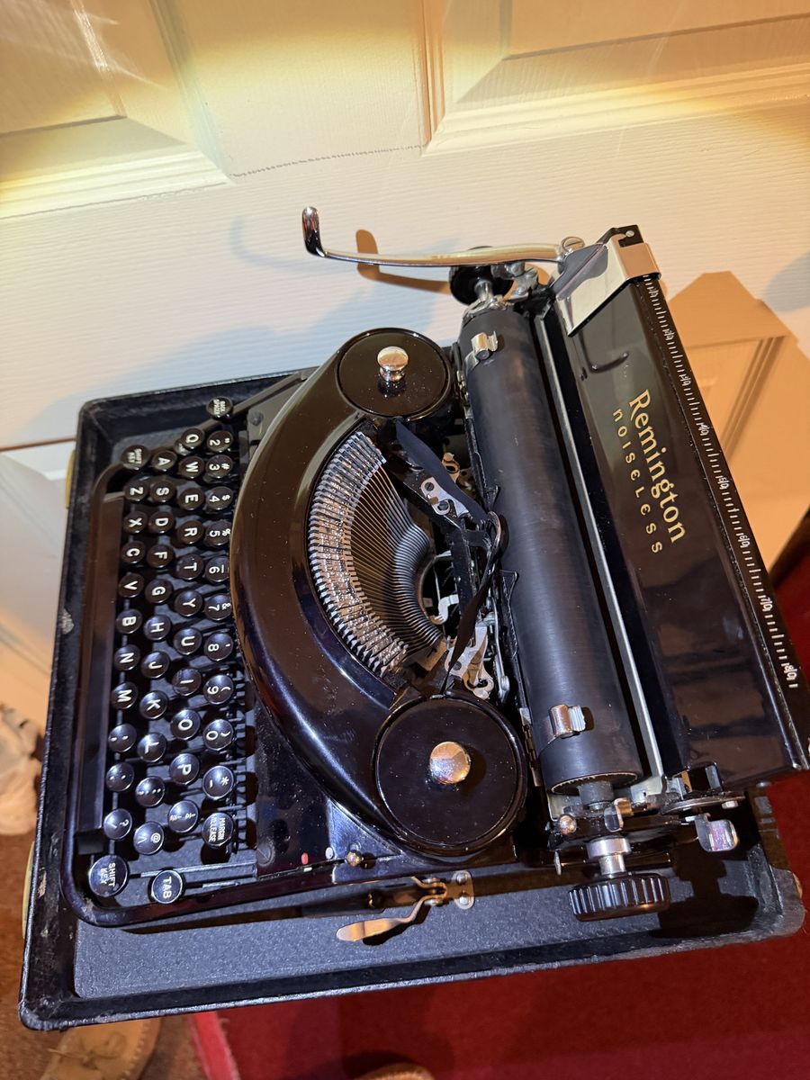 Main image 6