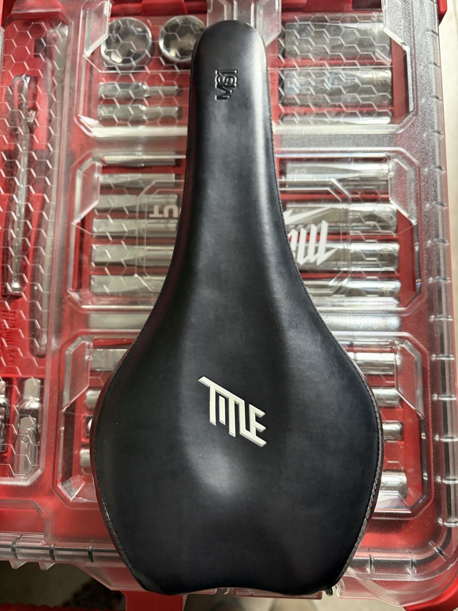 Title MS1 saddle