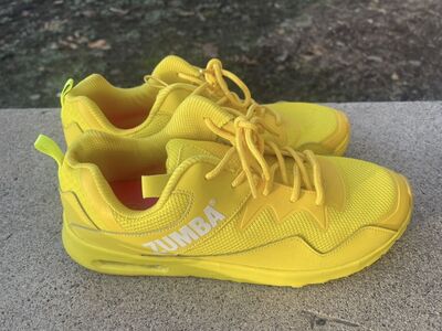 Zumba tennis. Size 9