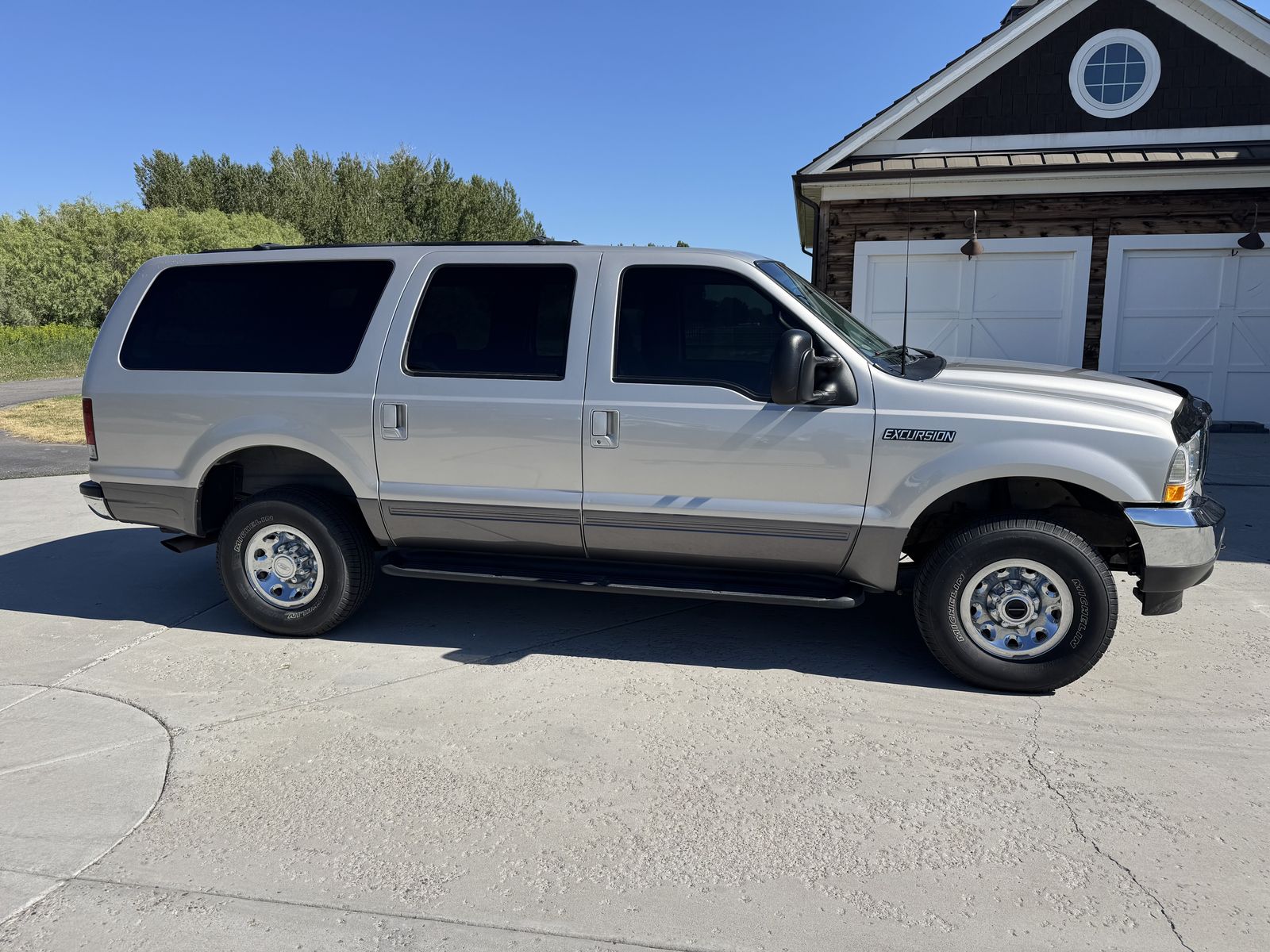 2002 Ford Excursion XLT