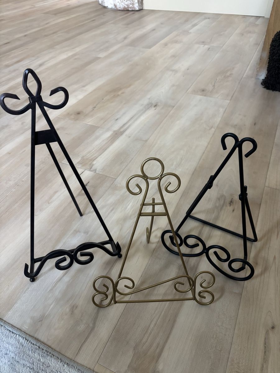 Decorative Metal Easel Stands - Black & Gold, Set of 3 for Plates, Pictures, Books