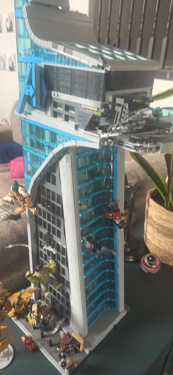 Main image 3