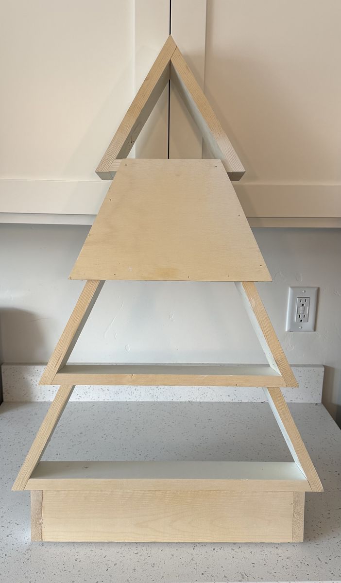 Main image 3