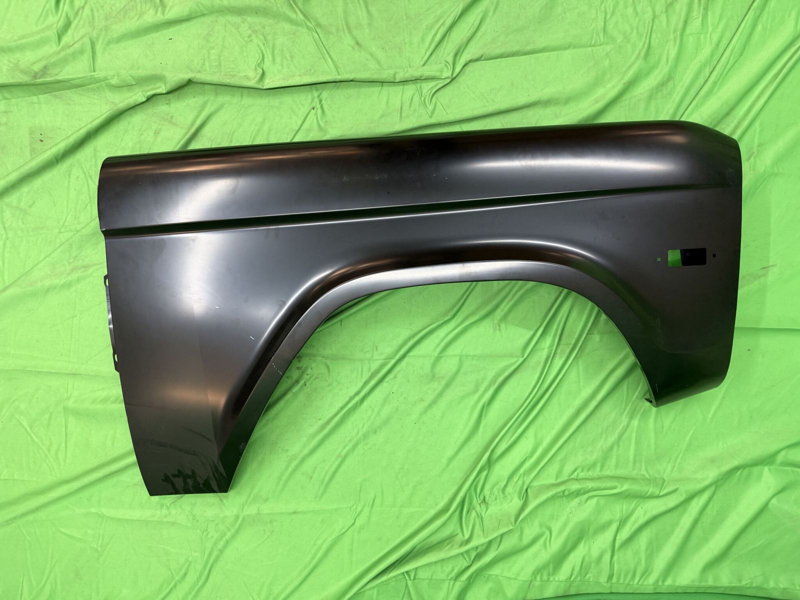 Goldenstar '66-77 Bronco Fender RH