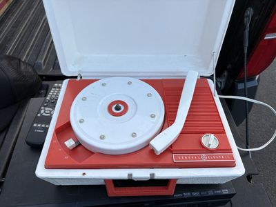 Vintage portable record players. Many in working condition. Perfect gift. Mid century modern MCM turntables